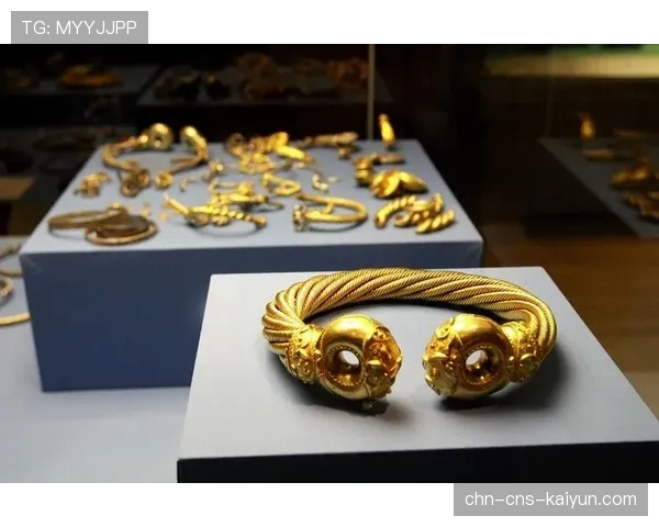 伦敦博物馆举办“欧冠记忆”特展，展出历年奖杯复制品